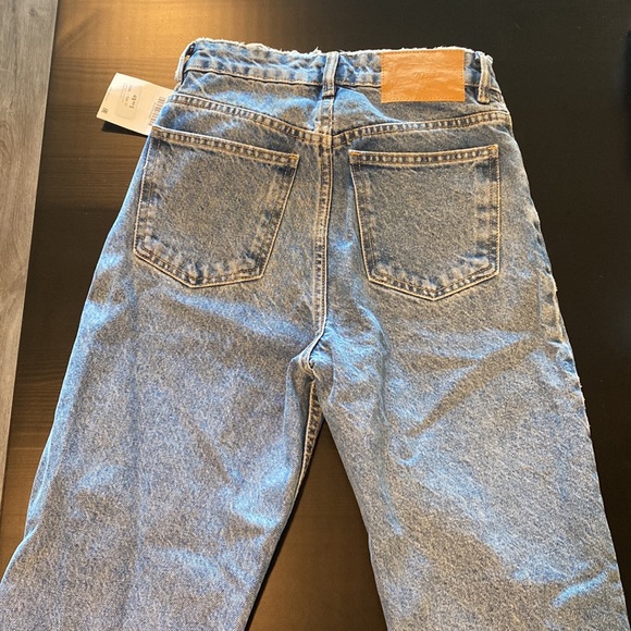 Brand New Zara Jean! - Picture 3 of 3